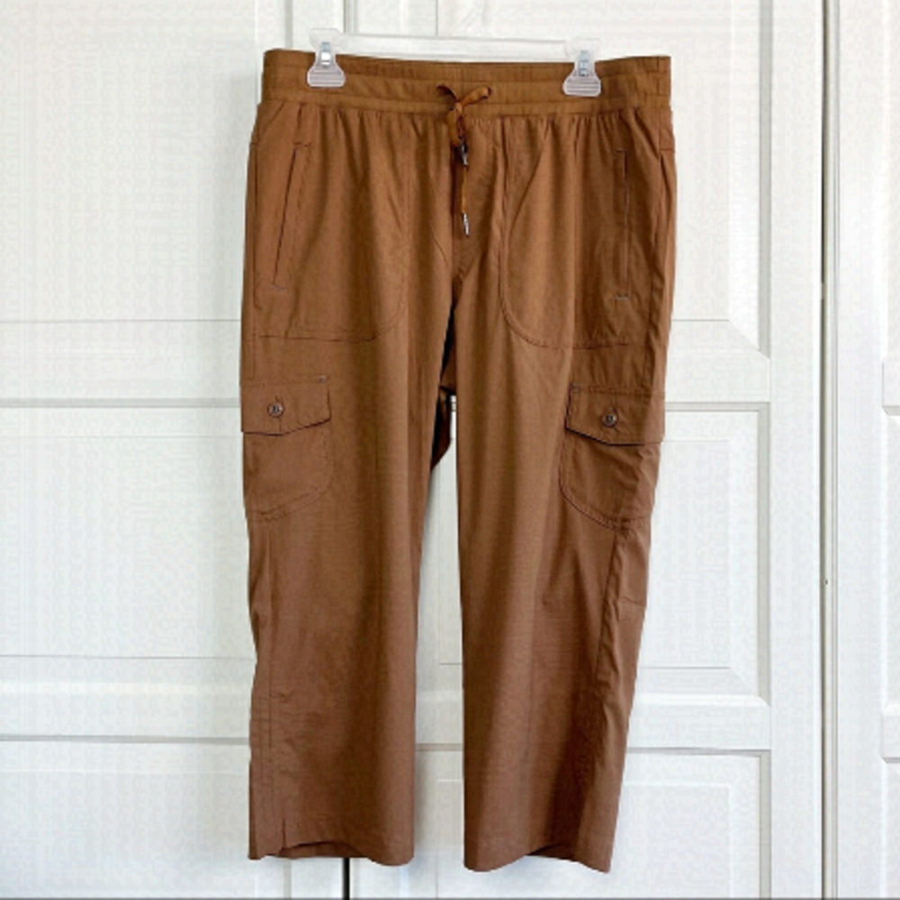 L.L. Bean | Vista Camp Cropped Hiking Pants Size Medium